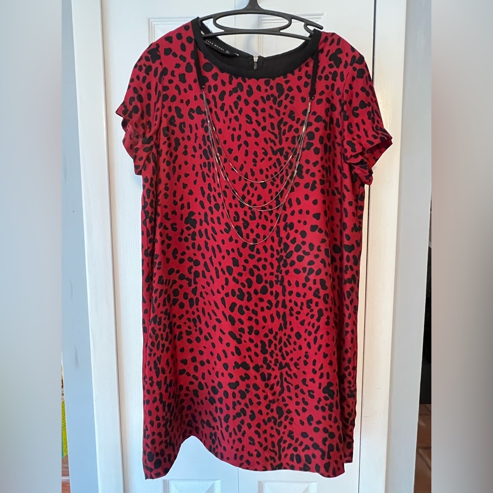 Zara Black Red Animal Print Dress with Chain Detail Attached Zipper Back size L